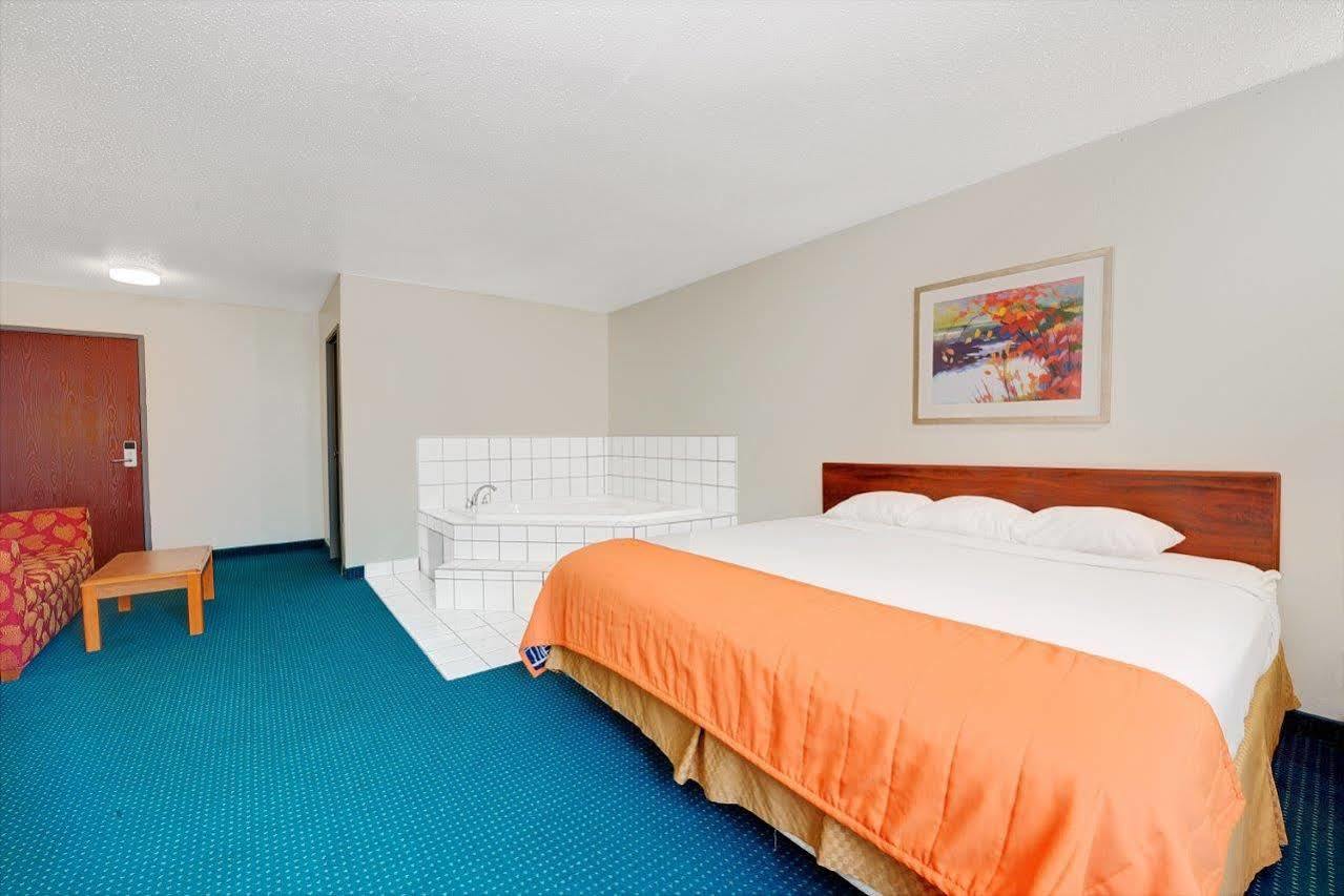 Quality Inn Noblesville-Indianapolis Exterior foto